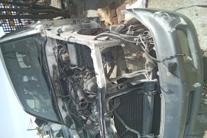 سيارة تويوتا لاندكروز 2002