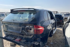 سيارة بي ام دبليو X5 2010