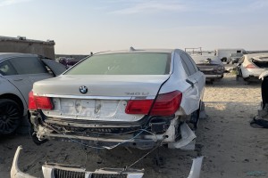 سيارة بي ام دبليو الفئة السابعه 2009