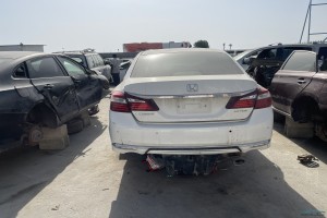سيارة هوندا اكورد 2016