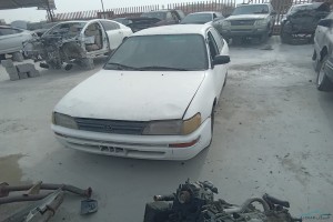 سيارة تويوتا كورولا 1996