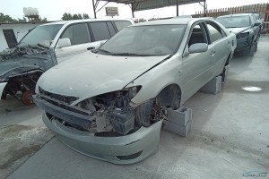 سيارة تويوتا كامري 2005